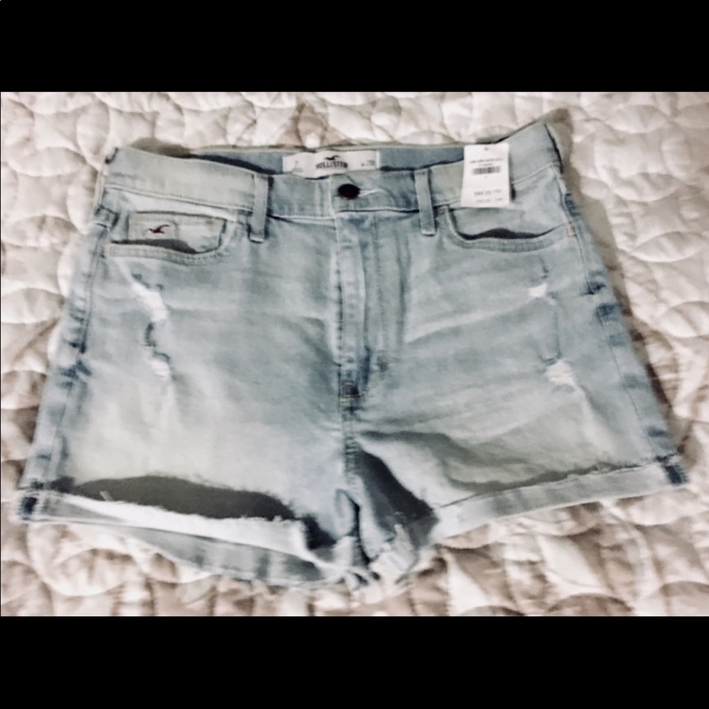 Hollister Womens shorts size 28. Size 7